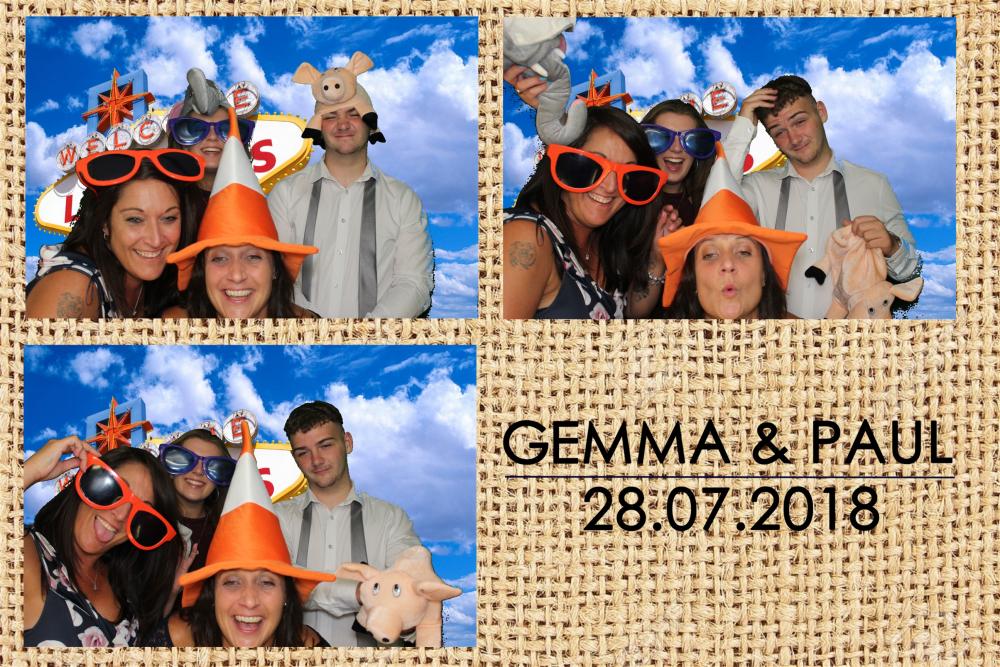 Gemma & Paul’s Wedding  | View more photos from the event at images.mobile-photo-booth.com/u/MobilePhotoBoothUK/Gemma-Paul’s-Wedding